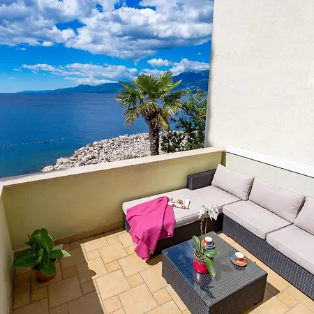 Apartments Villa Nora Rijeka Exterior foto